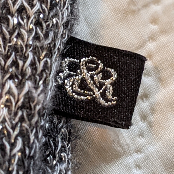 Rock & Republic Bull Skull Hi/Lol Light Sweater - Picture 3 of 9